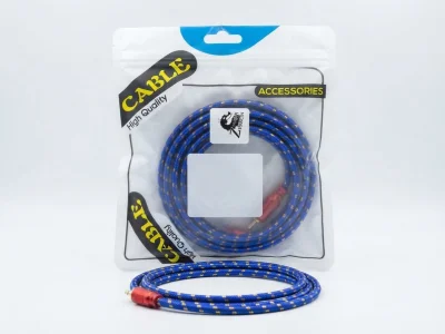 كابل صوت قماشي عالي الجودة (High Quality Cable) باللون الأزرق الممزوج بالخيوط الذهبية،