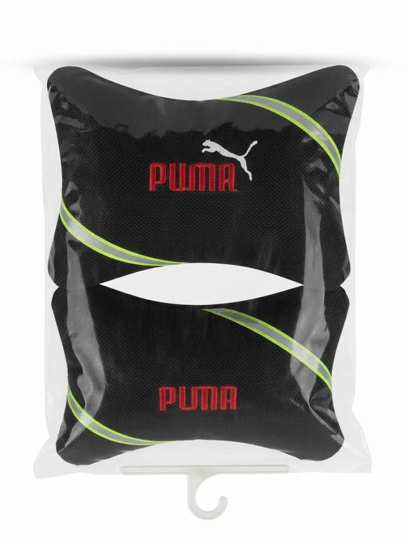 طقم مخادع (مخدات) رأس للسيارة باللون الأسود وتصميم رياضي أنيق يحمل شعار بوما (Puma) مع خطوط عاكسة،